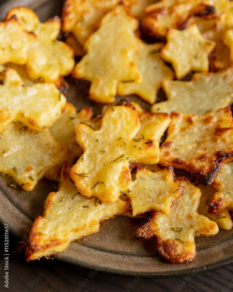Festive Christmas-Shaped Baked Potato Appetizer Festive Christmas-Shaped Baked Potato Appetizer