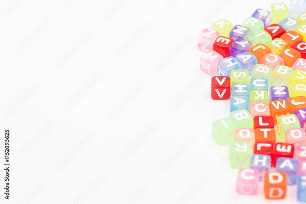 カラフルなアルファベットの背景素材　英会話教室や英語教育のイメージ写真