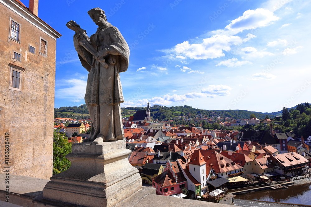 Obraz premium State Castle and Chateau Cesky Krumlov at Cesky Krumlov, a city in the South Bohemia region of the Czech Republic (Czechia)