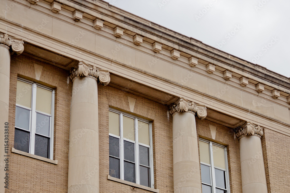 Fototapeta premium Classical Government Building with Columns and Windows 0028