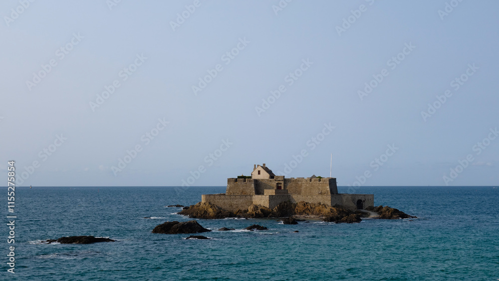 Le fort national à Saint Malo Le fort national à Saint Malo