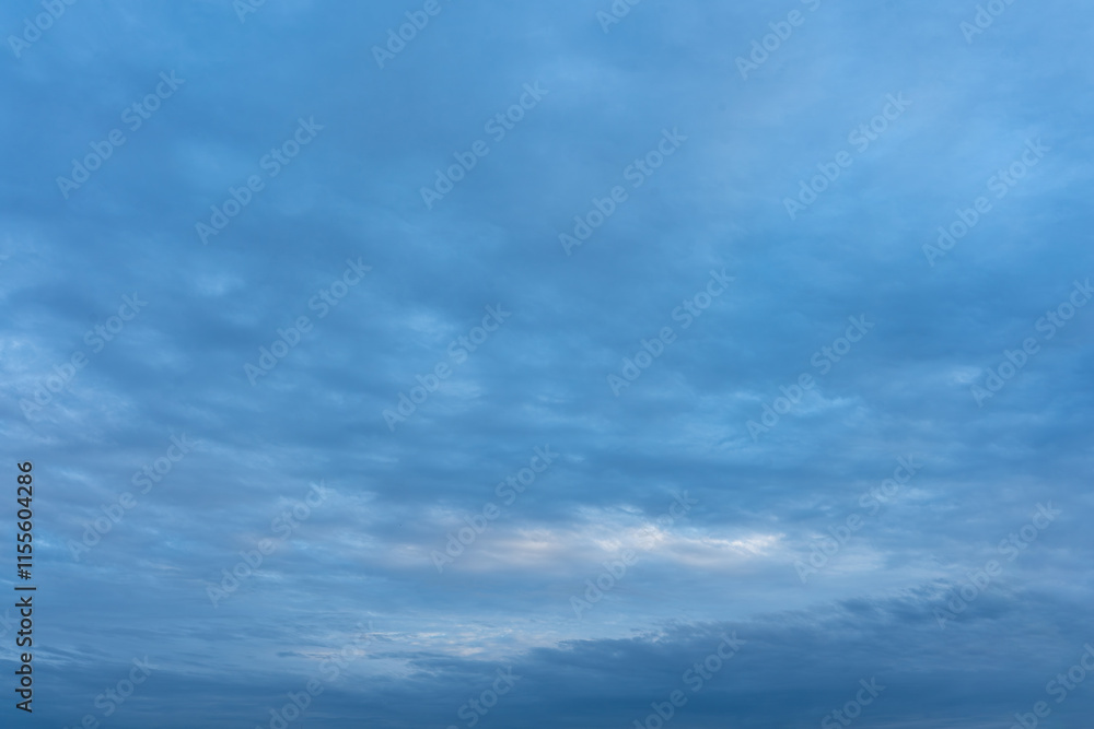 Obraz premium Serene Blue Sky with Soft Cloudscape Nature Background