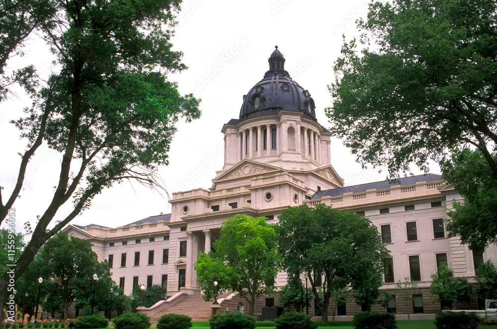 Obraz premium South Dakota State Capitol Building Pierre U.S.