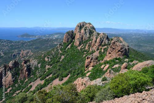 Panorama pic du cap Roux