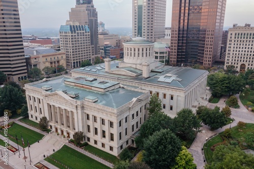 Foto High-angle view of the Ohio Statehouse in Columbus, Ohio