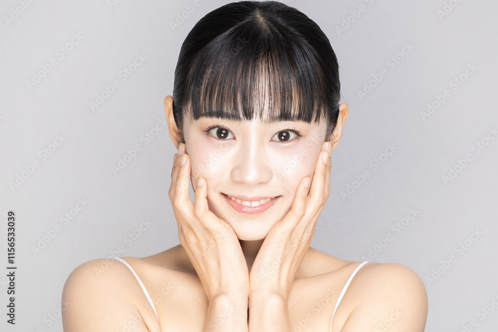 女性　スキンケアイメージ