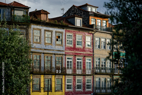 Façades colorées de Porto (Portugal)
