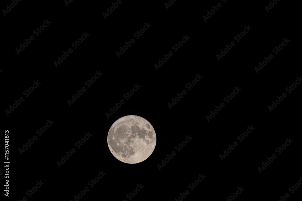 Full Moon Brilliance: Telephoto Lens Revelation Full Moon Brilliance: Telephoto Lens Revelation