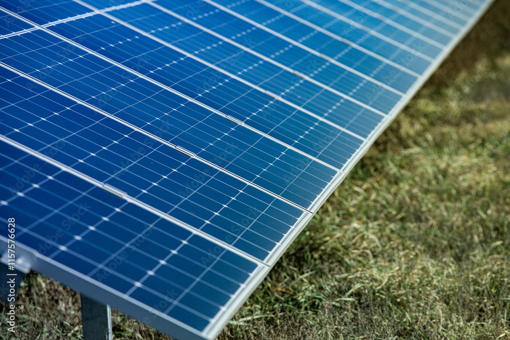 Φωτογραφία Photovoltaic cells, commonly known as solar cells, are devices that convert light energy, typically from the sun, directly into electrical energy through the photovoltaic effect
