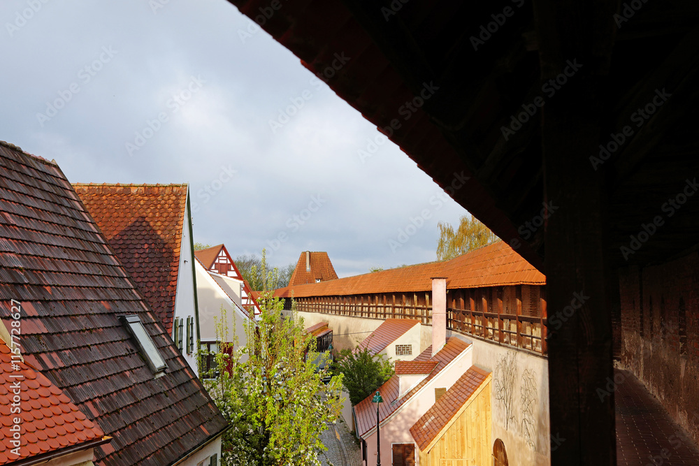 Nördlingen an der Baldinger Mauer