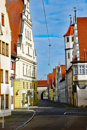 Obraz na płótnie Nördlingen Baldinger Straße Tor Hochformat w salonie