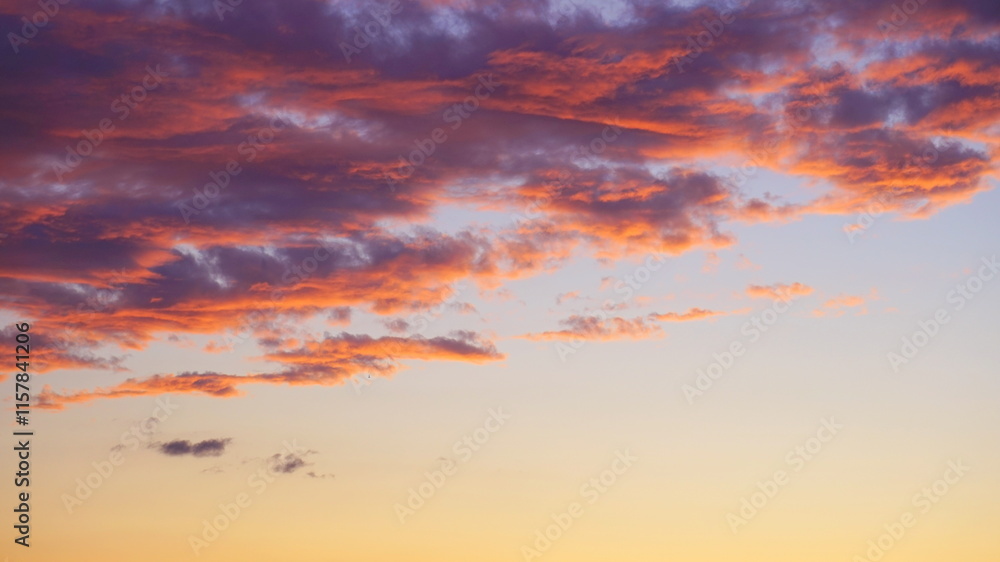 Fototapeta premium Pink sunset in the sky