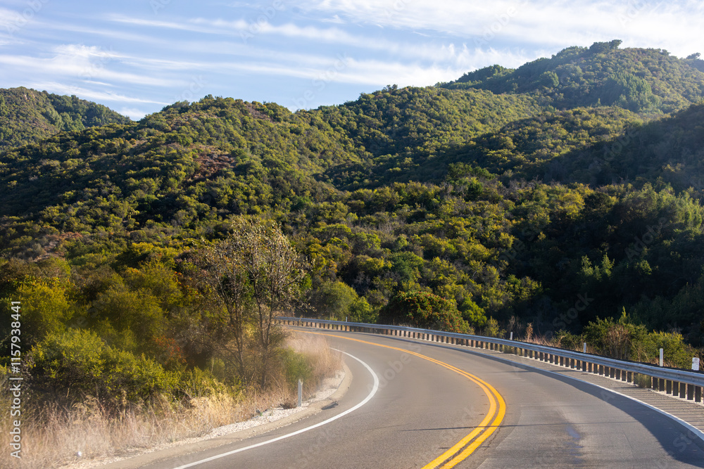 Fototapeta premium Santa Ynez to Santa Barbara, Highway 154 California