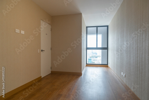 Wallpaper Mural habitacion moderna de departamento, iluminado con ventana a la calle  Torontodigital.ca