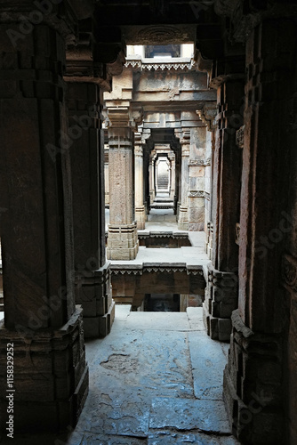 Obraz na płótnie Bai Harir Vav: The Historic Stepwell of Ahmedabad w salonie
