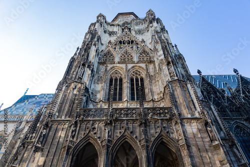 Obraz na płótnie Details from exterior of St. Stephen's Cathedral in Vienna w salonie