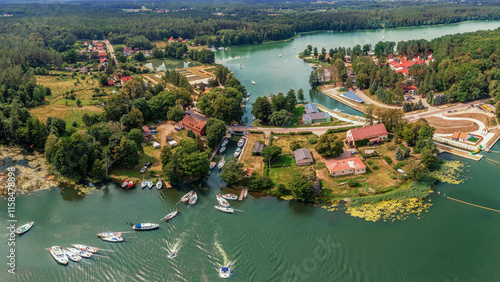 Fototapeta Naklejka Na Ścianę i Meble -  Ruciane-Nida,Śluza Guzianka.	
