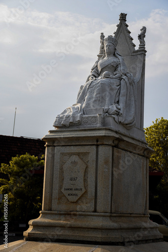 Side view of the statue of queen Victoria in Sri Lanka