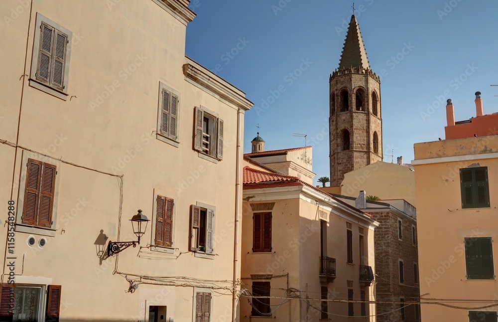ville et port d'Alghero en Sardaigne, Italie ville et port d'Alghero en Sardaigne, Italie