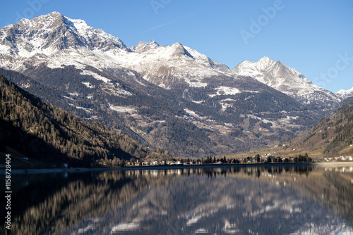 Wallpaper Mural Montagna Svizzera inverno Torontodigital.ca