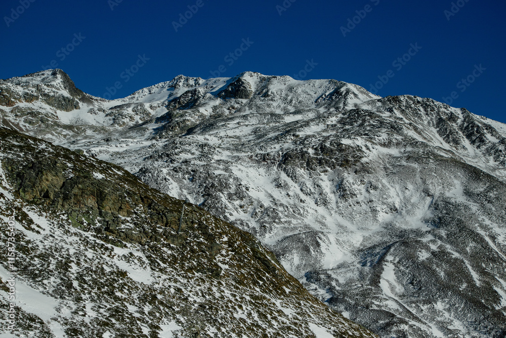 Obraz premium Montagna Svizzera inverno