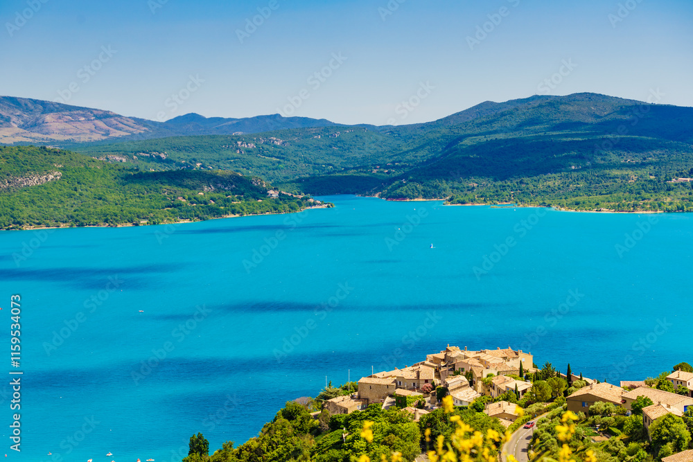 Fototapeta premium Lake Sainte Croix in Verdon Gorge, France