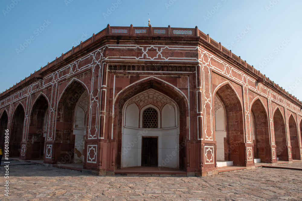 Fototapeta premium The Humayun's Tomb located in hazrat nizamuddin, South Delhi, the tomb of the mughal emperor humayun whole ruled in the 16th Century
