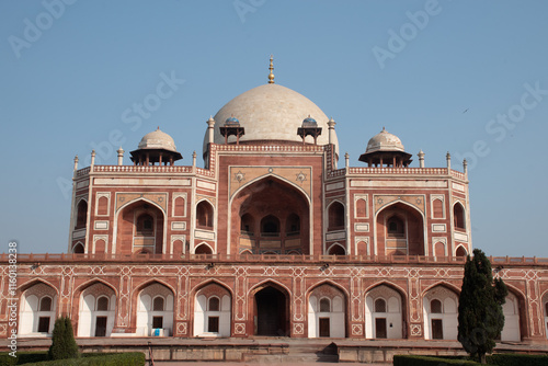The Humayun's Tomb located in hazrat nizamuddin, South Delhi, the tomb of the mughal emperor humayun whole ruled in the 16th Century
