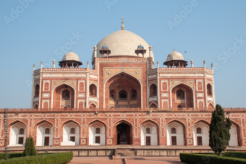 The Humayun's Tomb located in hazrat nizamuddin, South Delhi, the tomb of the mughal emperor humayun whole ruled in the 16th Century