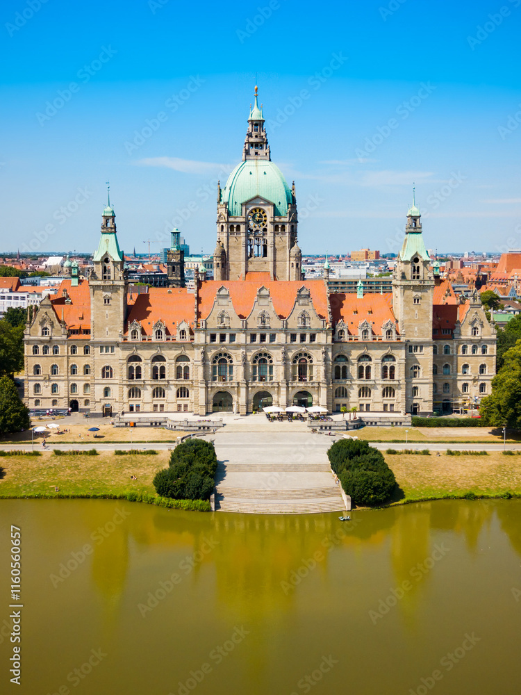 Fototapeta premium New Town Hall in Hannover