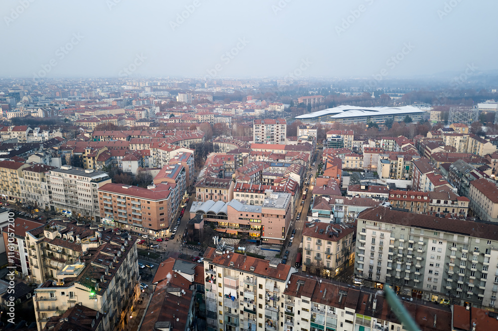 Obraz premium Views of the city of Turin at sunset from the dome of the Mole Antonelliana