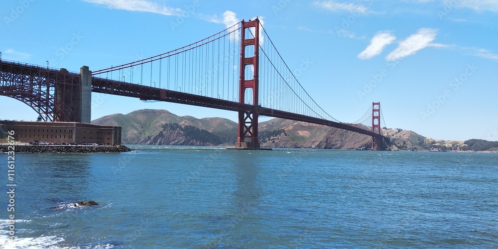 Fototapeta premium Golden Gate Bridge in San Francisco California USA 2018