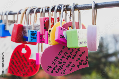 Canvas Print Close up colorful locks of love at N Seoul Tower