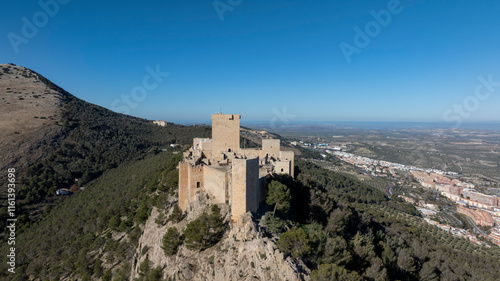 Vistas del bonito castillo de Santa Catalina en la provincia de Jaén, España photo