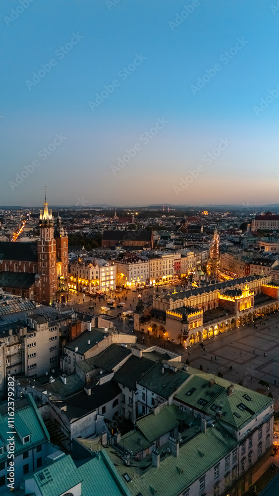Obraz premium aerial view over central square of krakow in evening at sunset in poland