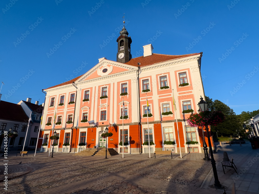 Naklejka premium Tartu Town Hall at sunrise.