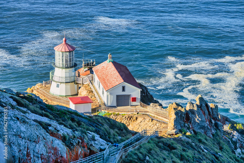 Картината върху платно Iconic Point Reyes Lighthouse in California overlooking the Pacific Ocean
