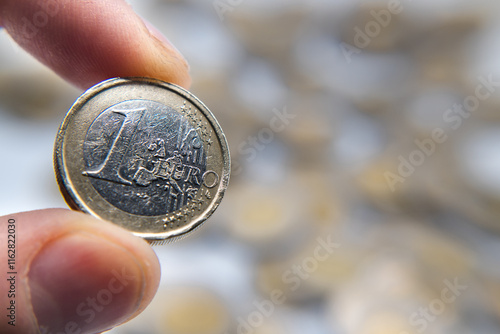 Obraz na płótnie European money, one euro coin. Business and saving.
w salonie