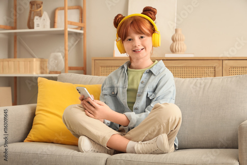 Teenage redhead girl in hea...