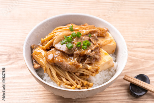 豚肉の肉豆腐丼 photo