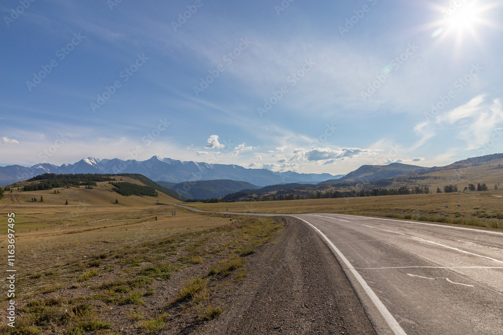 Chuisky tract (or Chuya Highway) near Kurai steppe, Altai republic, Russia Chuisky tract (or Chuya Highway) near Kurai steppe, Altai republic, Russia