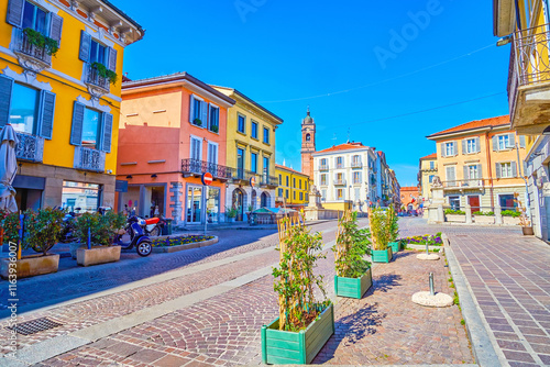 Obraz na płótnie Medieval Monza town with colorful townhouses, Italy w salonie