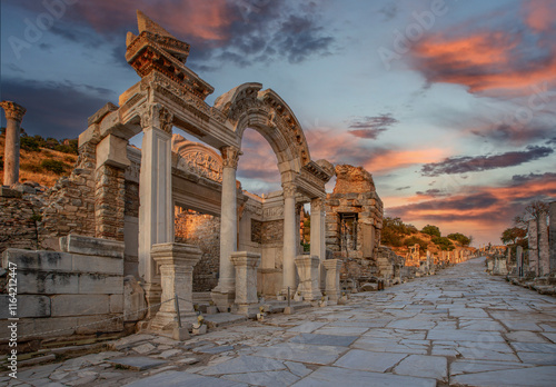 Tableau sur toile Izmir-Selcuk-Turkey  Ephesus Ancient City ruins