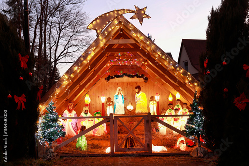 Obraz na płótnie SKAWA, POLAND - DECEMBER 29, 2024: Traditional Christmas decorations, nativity scene in Skawa, Poland. w salonie