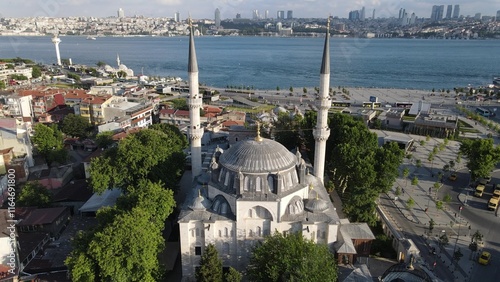 Canvas Print Yeni Valide Mosque Uskudar of Istanbul