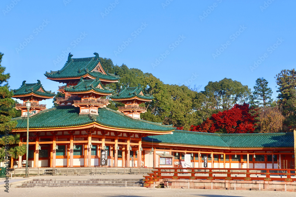 Fototapeta premium 平安神宮・白虎櫓（京都・左京区）