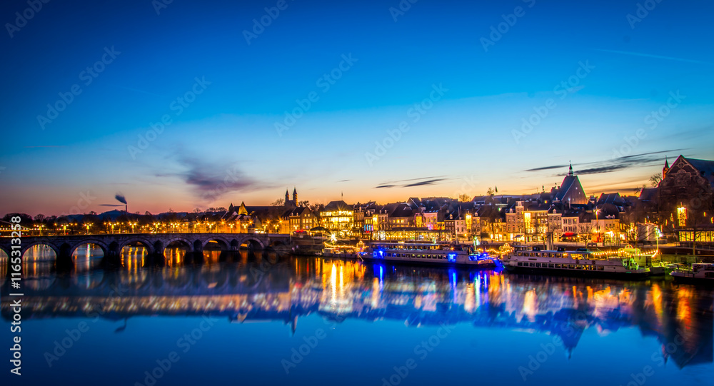 Obraz premium Historic Maastricht Cityscape with Iconic Landmarks