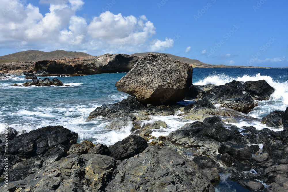 Beautiful Crashing Waves in Rural Rugged Aruba Beautiful Crashing Waves in Rural Rugged Aruba