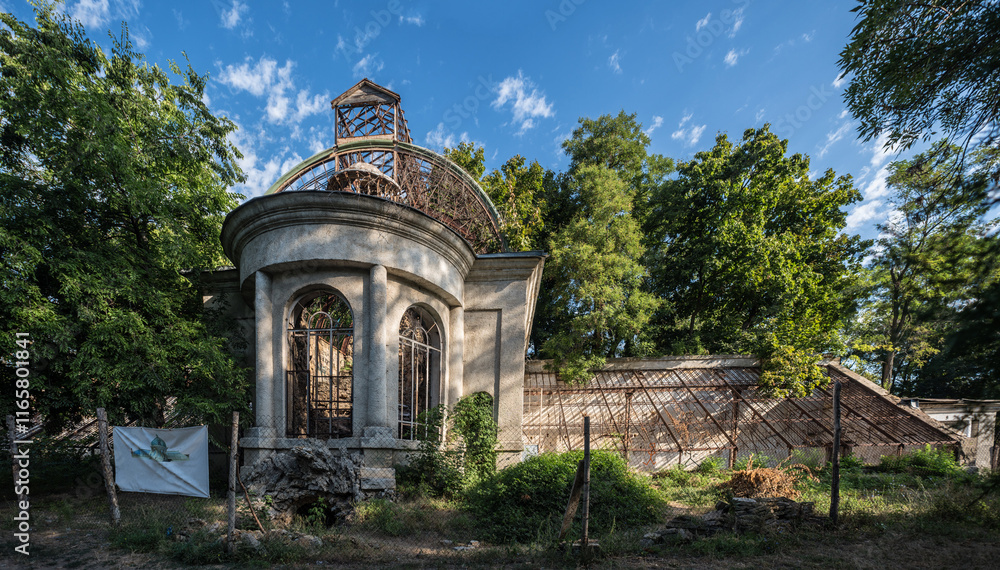 Fototapeta premium Walking through the streets of Odessa you can see a lot of interesting architecture. 
