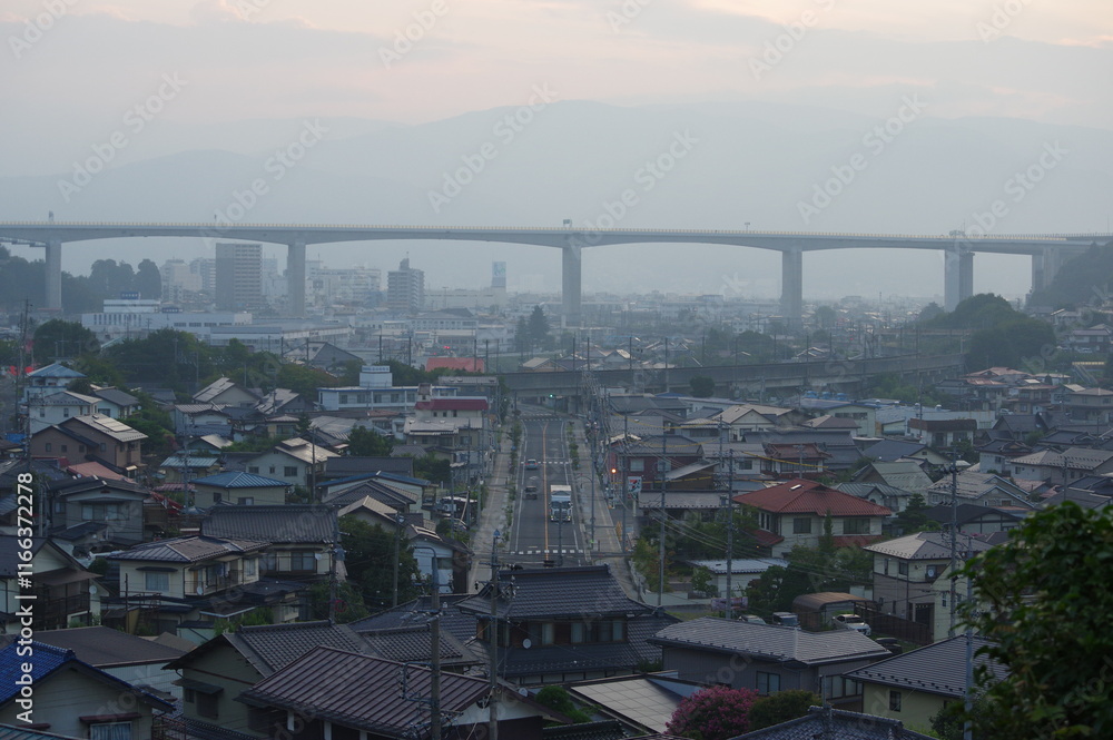 Obraz premium 高架橋と都市 K3DP1419